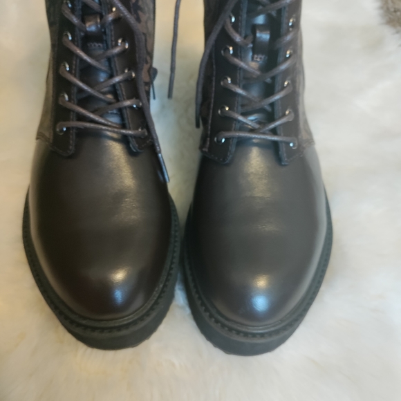 DKNY boots 8m - Picture 4 of 5